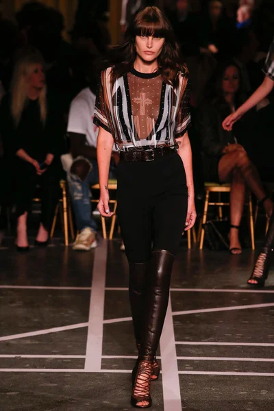 Look 39